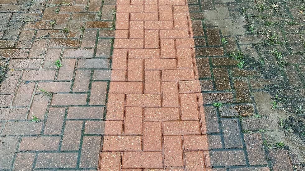 Block paving before and after a driveway and patio clean